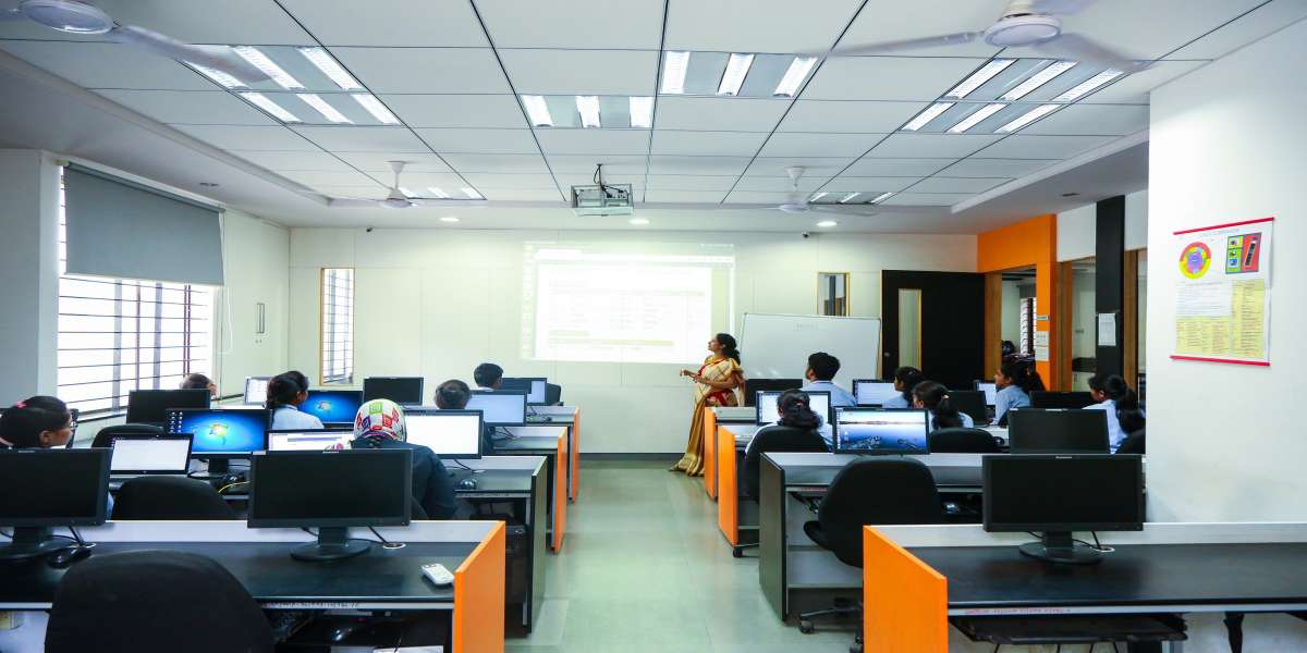 Laboratories | Computer Engineering | SNJB